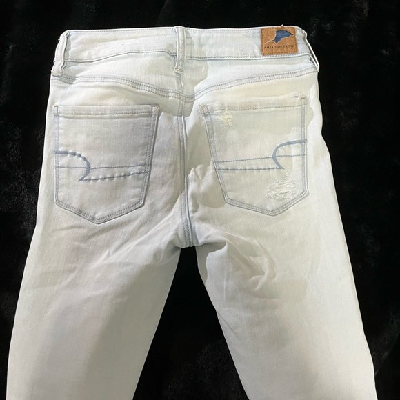 American eagle ripped jeans - size 4R - Picture 2 of 10